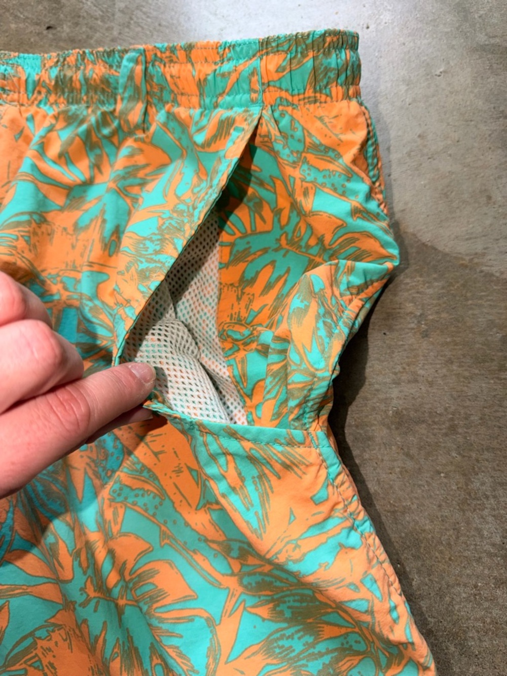 Columbia PFG Tropical Print Swim Trunks Men’s 2XL Orange Teal Beach Shorts - Picture 4 of 11